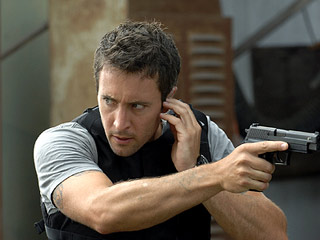 Alex O’Loughlin (6)